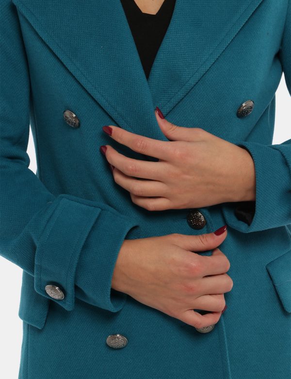Cappotto Vougue azzurro ottanio - COMPOSIZIONE E VESTIBILITÀ:92% poliestere 8% viscosaLa modella è alta 170 cm e indossa la