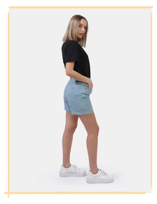 Shorts Dickies Jeans - Shorts in total blu denim light con tasche sagomate sul fronte e tasche a toppa sul retro. La vestibi