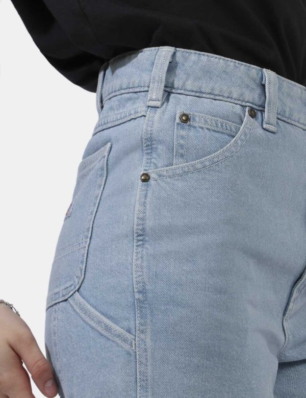 Shorts Dickies Jeans - Shorts in total blu denim light con tasche sagomate sul fronte e tasche a toppa sul retro. La vestibi