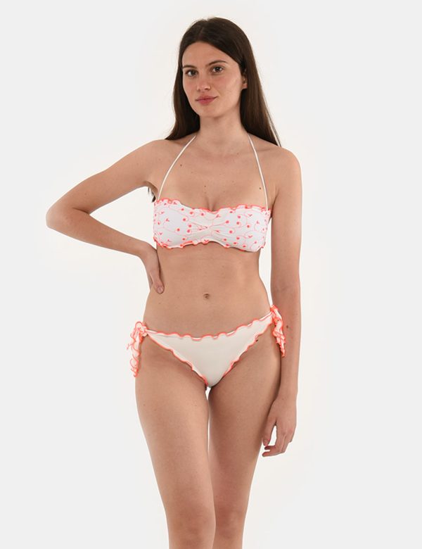 Costume F**K con ricami - 80% poliestere 20% elastinaLa modella indossa la taglia S. I costumi F**K hanno vestibilità asciut