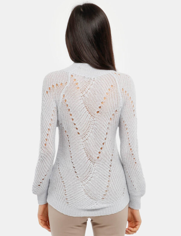 Maglione Fracomina con perline - 52% poliammide 26% acrilico 12% lana 10% mohairLa modella indossa la taglia S ed è alta 178
