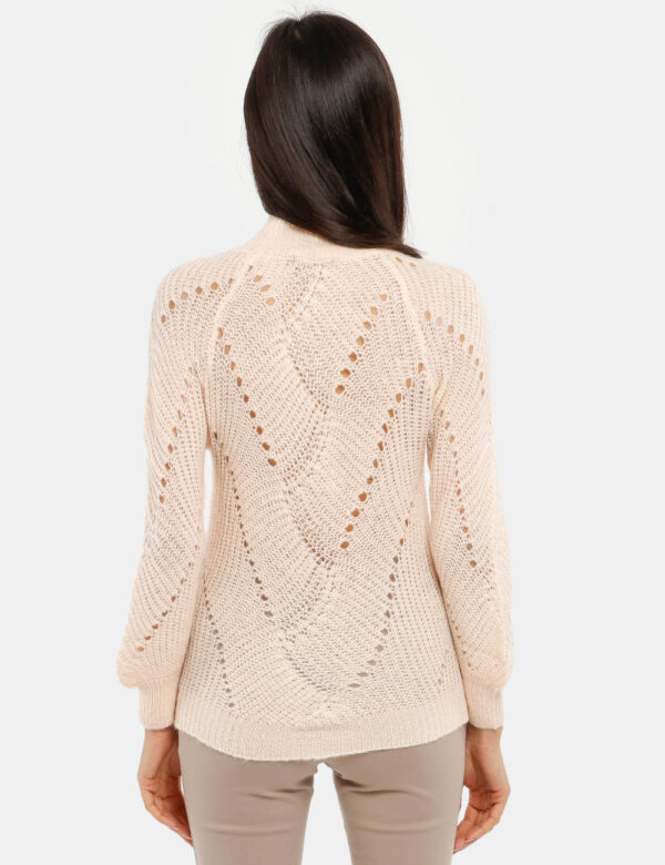 Maglione Fracomina con perline - 52% poliammide 26% acrilico 12% lana 10% mohairLa modella indossa la taglia S ed è alta 178