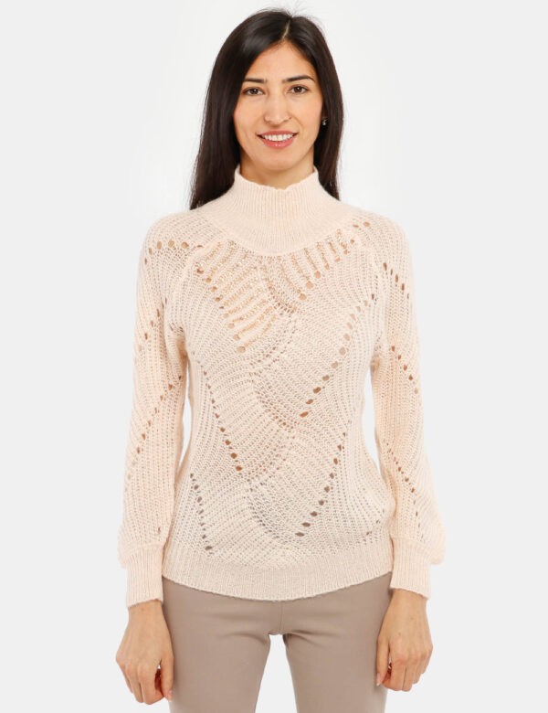 Maglione Fracomina con perline - 52% poliammide 26% acrilico 12% lana 10% mohairLa modella indossa la taglia S ed è alta 178