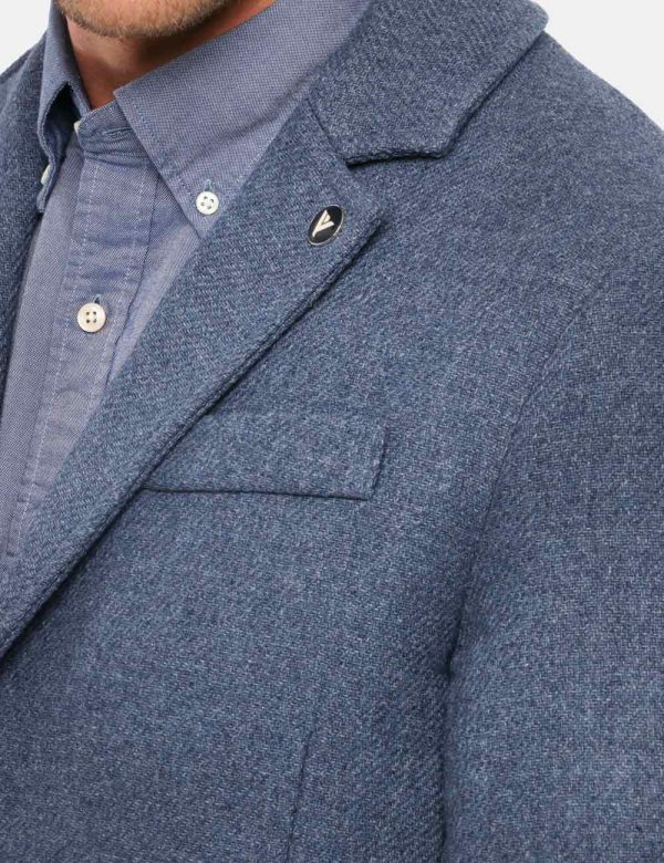 Cappotto Fred Mello con bottoni - 50% lana 40% poliestere 10% poliammideIl modello indossa la taglia L ed è alto 184 cm e la