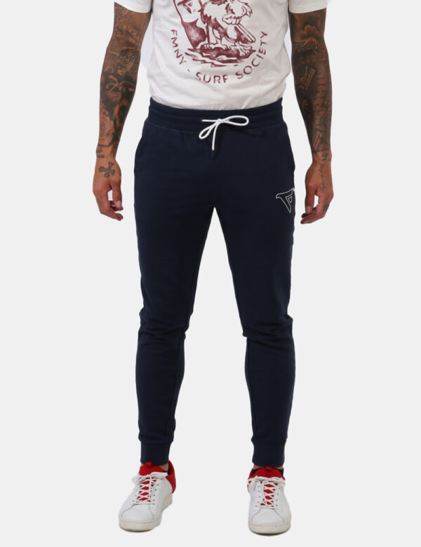 Pantaloni Fred Mello Blu - Pantaloni della tuta in total blu navy con logo brand bianco. Presenti polsini sul girocaviglia e