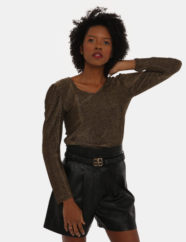 Maglia Fracomina in lurex - 50% nylon 45% lurex 5% spandexLa modella indossa la taglia S e la vestibilità del capo è regolar