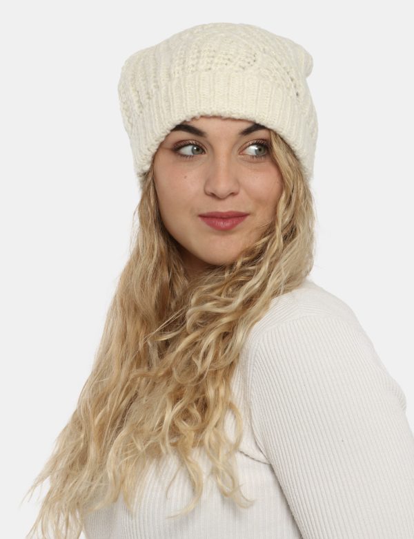 Cappello Fracomina bianco lurex - COMPOSIZIONE E VESTIBILITÀ:92% acrilico 8% metallicoCONSIGLI DI STILE:Cappello modello ber
