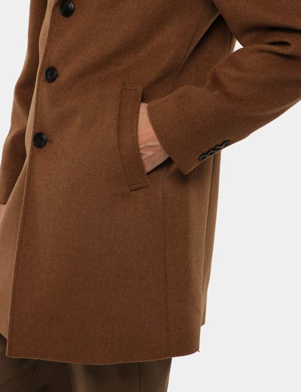 Cappotto Gazzarrini con bottoni - Esterno: 40% lana 20% viscosa - Fodera: 50% poliestere 50% viscosaIl modello indossa la ta