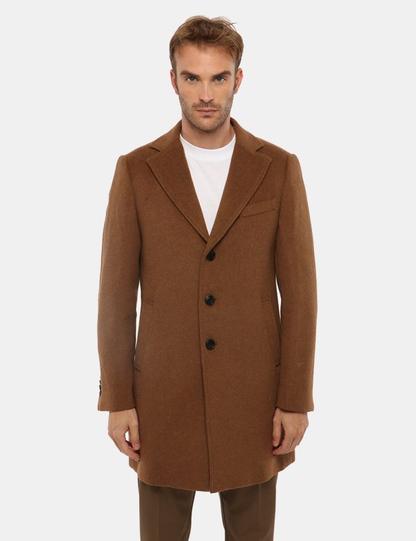 Cappotto Gazzarrini con bottoni - Esterno: 40% lana 20% viscosa - Fodera: 50% poliestere 50% viscosaIl modello indossa la ta