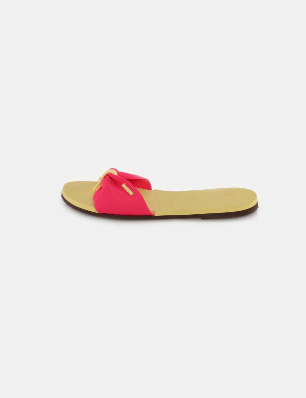 Infradito Havaianas con fascia in tessuto - Scarpa in gommaIl numero di scarpa indicato è brasiliano. Per scegliere la misur