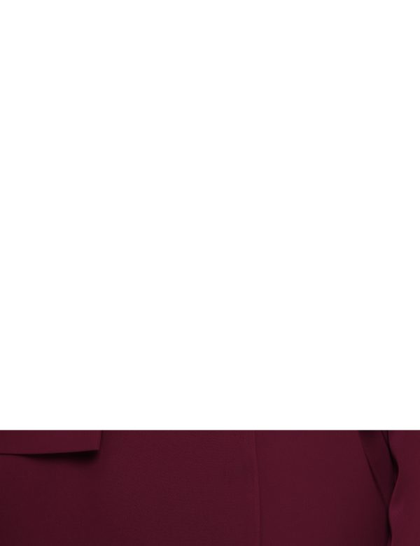Blazer Vougue bordeaux - COMPOSIZIONE E VESTIBILITÀ:97% poliestere 3% elastaneLa modella è alta 170 cm e indossa la taglia S