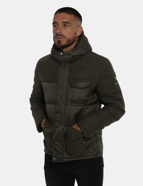 Piumino Yes Zee verde moro - COMPOSIZIONE E VESTIBILITÀ:50% poliestere 50% lanaIl modello è alto 178 cm e indossa la taglia