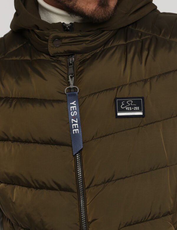 Piumino Yes Zee smanicato marrone bruciato - COMPOSIZIONE E VESTIBILITÀ:91% poliestere 9% elastaneIl modello è alto 178 cm e
