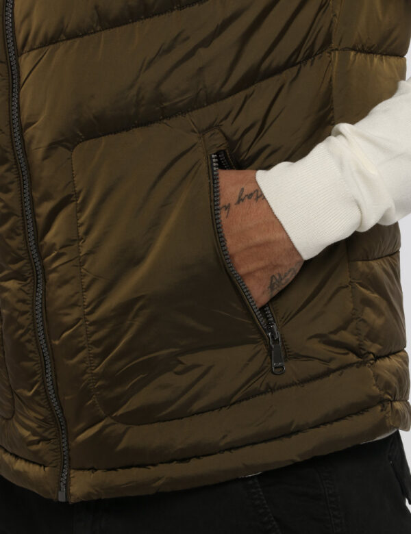 Piumino Yes Zee smanicato marrone bruciato - COMPOSIZIONE E VESTIBILITÀ:91% poliestere 9% elastaneIl modello è alto 178 cm e