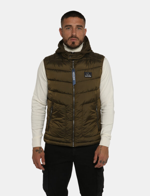 Piumino Yes Zee smanicato marrone bruciato - COMPOSIZIONE E VESTIBILITÀ:91% poliestere 9% elastaneIl modello è alto 178 cm e