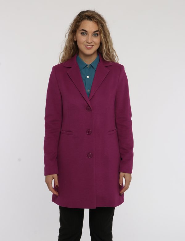 Cappotto Vougue fucsia - COMPOSIZIONE E VESTIBILITÀ:92% poliestere 8% viscosaLa modella è alta 170 cm e indossa la taglia S.