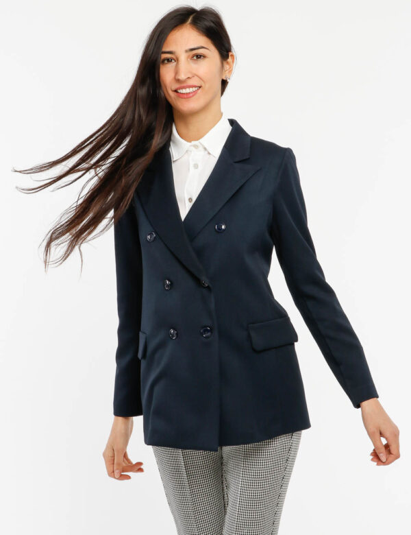 Blazer Vougue con tasche finte - 77% poliestere 17% viscosa 6% elastinaLa modella indossa la taglia S e la vestibilità è reg