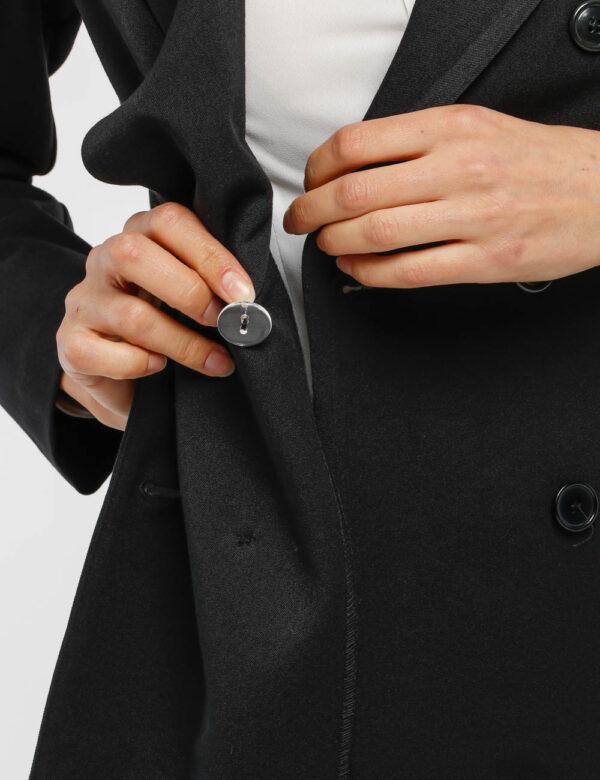 Blazer Vougue con tasche finte - 77% poliestere 17% viscosa 6% elastinaLa modella indossa la taglia S e la vestibilità è reg