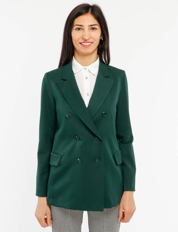 Blazer Vougue con tasche finte - 77% poliestere 17% viscosa 6% elastinaLa modella indossa la taglia S e la vestibilità è reg