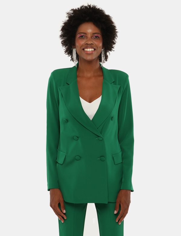 Blazer Vougue doppio petto - 90% poliestere 10% elastinaLa modella indossa la taglia S ed è alta 170 cm e la vestibilità è