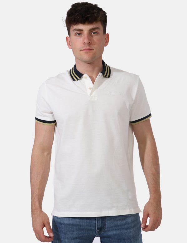 Polo Pepe Jeans Bianco - Polo in total bianco con logo brand ricamato ad altezza cuore. Presente colletto alla peter pan blu