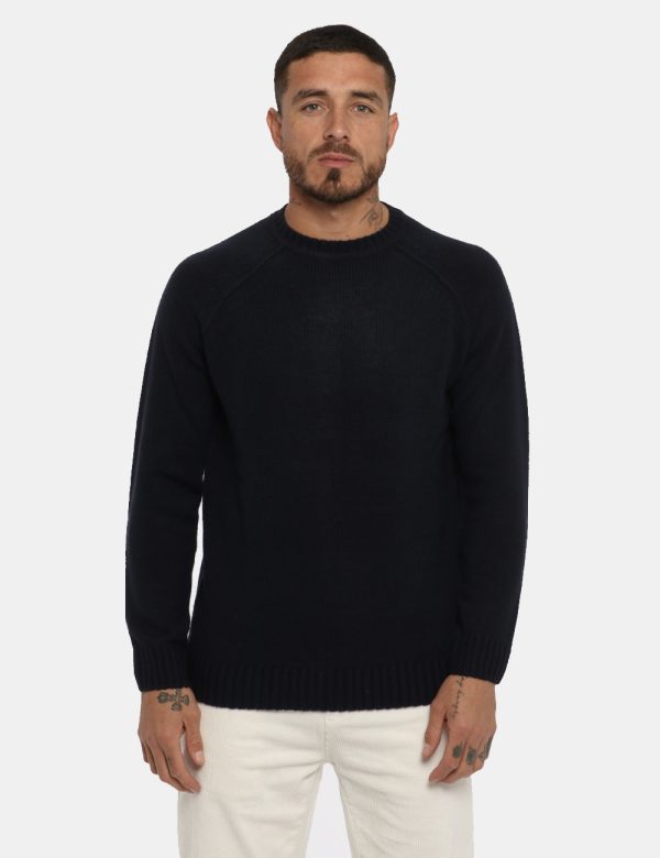 Maglione Goha blu - COMPOSIZIONE E VESTIBILITÀ:80% acrilico 13% lana 7% poliamideIl modello è alto 178 cm e indossa la tagli