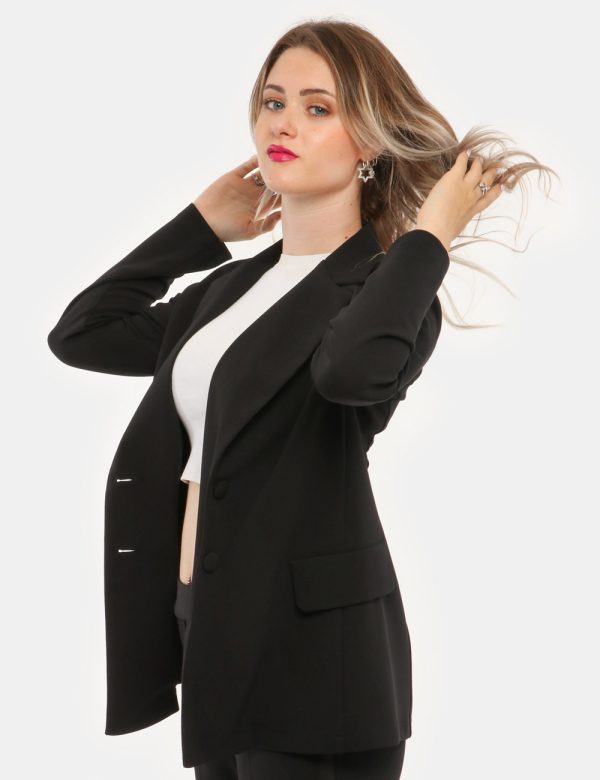 Blazer Vougue con finte tasche - 90% poliestere 10% elastinaLa modella indossa la taglia S ed è alta 168 cm e la vestibilit