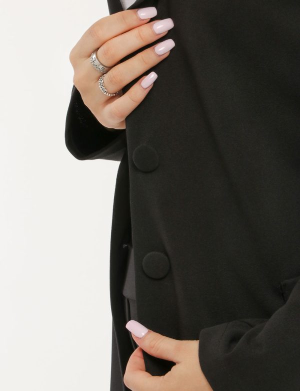 Blazer Vougue con finte tasche - 90% poliestere 10% elastinaLa modella indossa la taglia S ed è alta 168 cm e la vestibilit