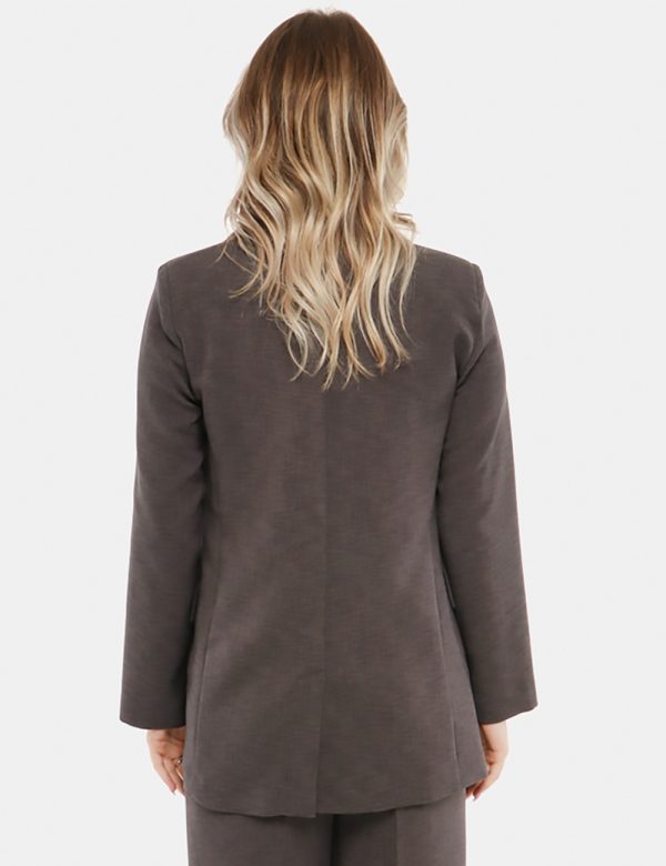 Blazer Vougue senza allacciatura - 100% poliestereLa modella indossa la taglia S ed è alta 168 cm e la vestibilità è regola