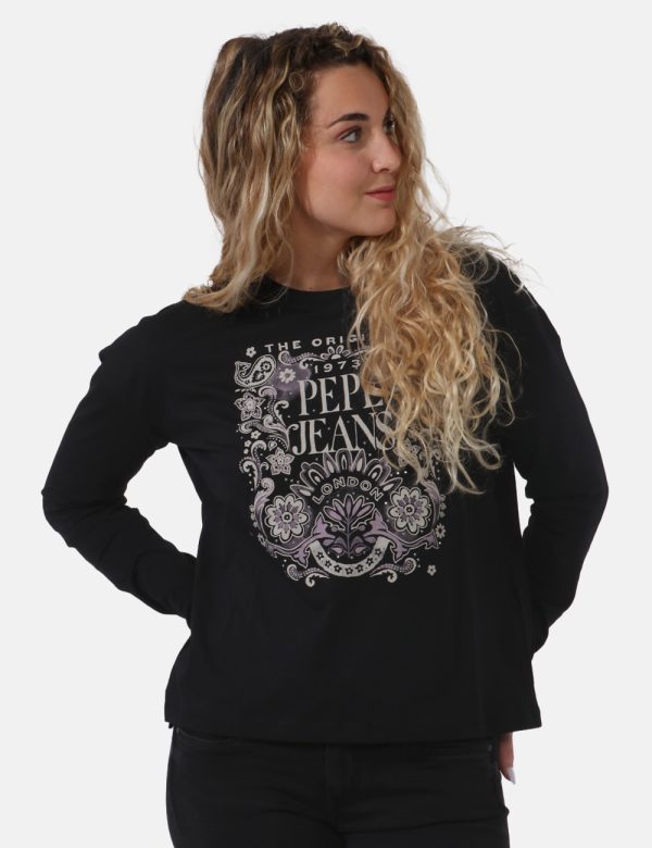 T-shirt Pepe Jeans Nero - T-shirt a maniche lunghe su base nera con stampa centrale in tinta beige e qualche glitter. La ves