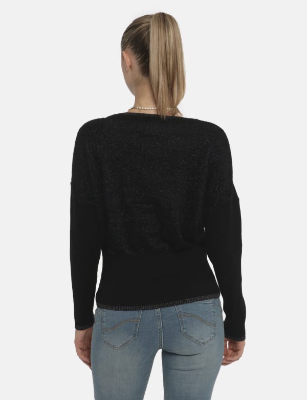 Maglione Yes Zee nero - COMPOSIZIONE E VESTIBILITÀ:100% poliammidicaLa modella è alta 170 cm e indossa la taglia S. La vesti