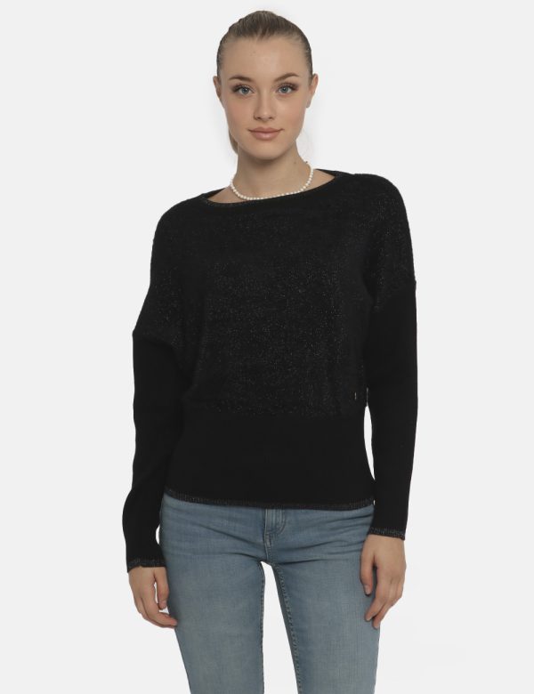 Maglione Yes Zee nero - COMPOSIZIONE E VESTIBILITÀ:100% poliammidicaLa modella è alta 170 cm e indossa la taglia S. La vesti
