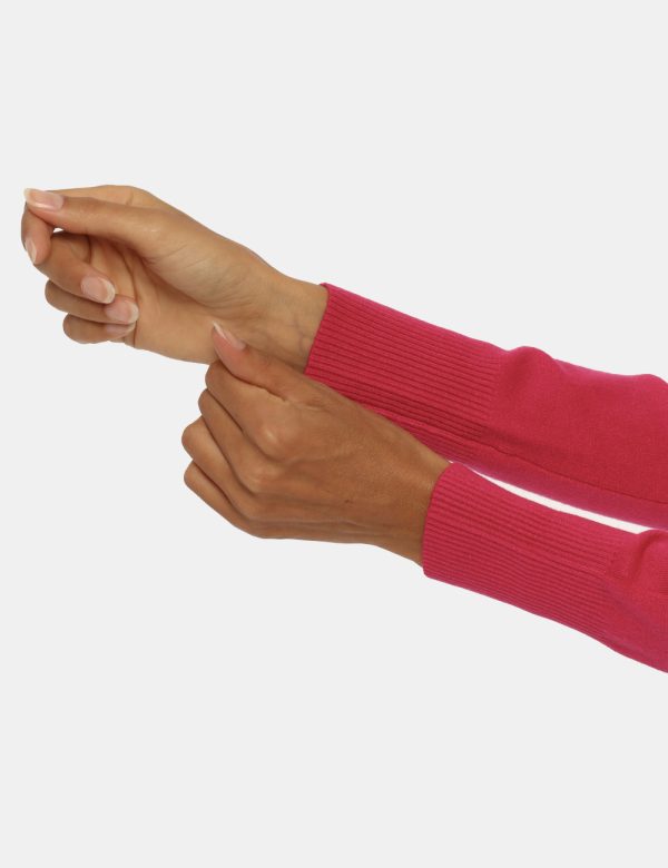 Maglione Yes Zee fucsia - COMPOSIZIONE E VESTIBILITÀ:55% viscosa 30% poliammidica 15% elastaneLa modella è alta 170 cm e ind