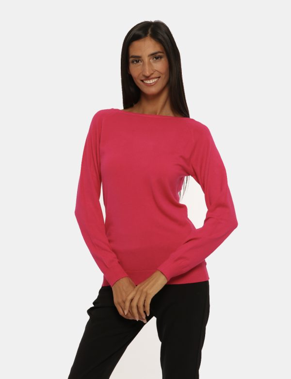 Maglione Yes Zee fucsia - COMPOSIZIONE E VESTIBILITÀ:55% viscosa 30% poliammidica 15% elastaneLa modella è alta 170 cm e ind