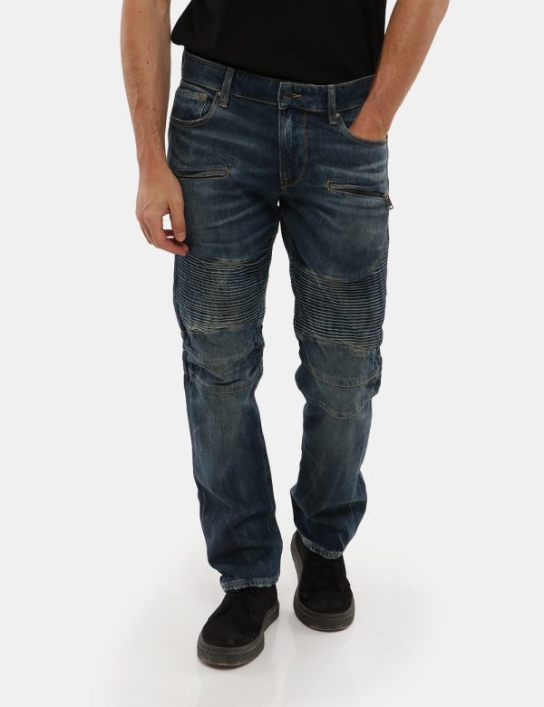 Jeans Guess con zip - 100% cotoneIl modello indossa la taglia 32 lunghezza 32 ed è alto 184 cm e la vestibilità è regolare.