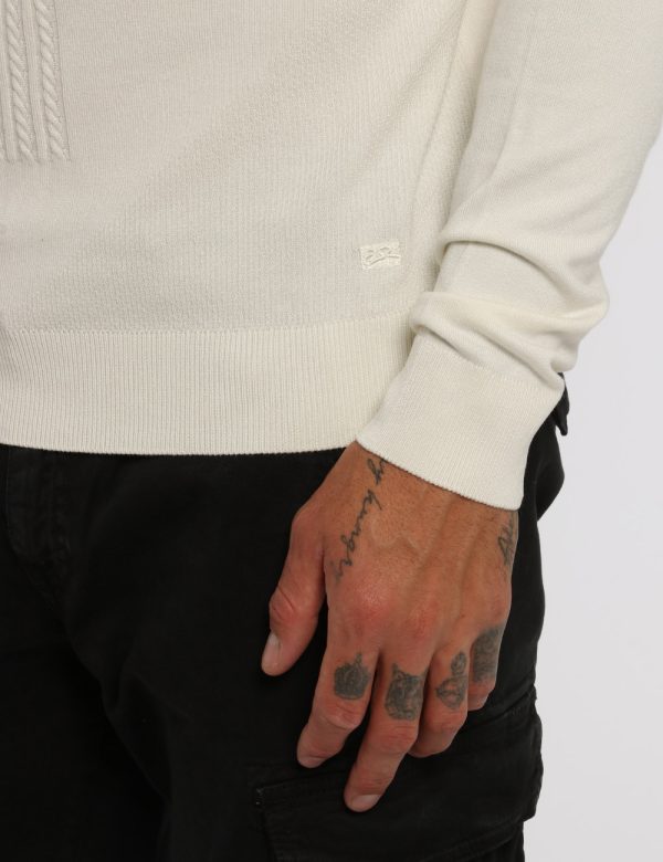 Maglione Bianco Yes Zee - COMPOSIZIONE E VESTIBILITÀ:70% viscosa 30% nylonIl modello è alto 178 cm e indossa la taglia L. La