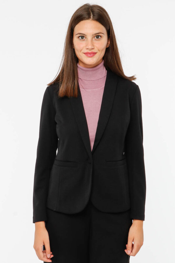 Blazer Maison Espin con tasche - 95% poliestere 5% elastinaLa modella indossa la taglia S ed è alta 178 cm e la vestibilità