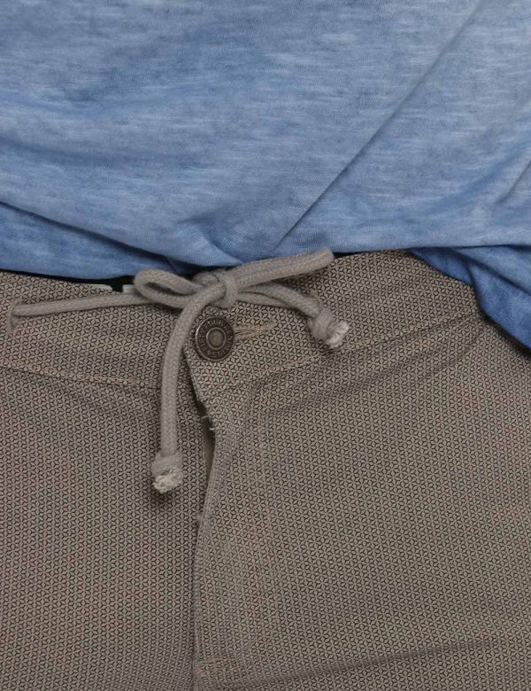 Bermuda Fifty Four grigio scuro - COMPOSIZIONE E VESTIBILITÀ:98% cotone 2% elastaneIl modello è alto 178 cm e indossa la tag