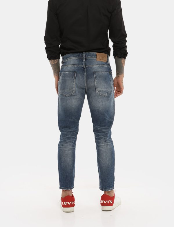 Jeans Antony Morato blu denim - COMPOSIZIONE E VESTIBILITÀ:99% cotone 1% elastane Il modello è alto 178 cm e indossa la tagl