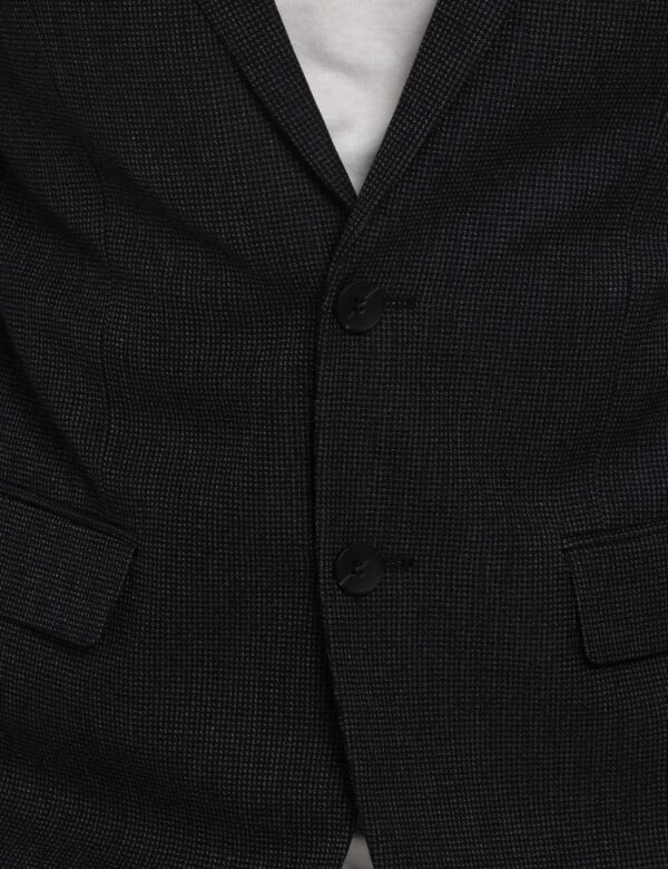 Giacca Antony Morato blu - COMPOSIZIONE E VESTIBILITÀ:80% poliestere 18% viscosa 2% elastanIl modello è alto 178 cm e indoss