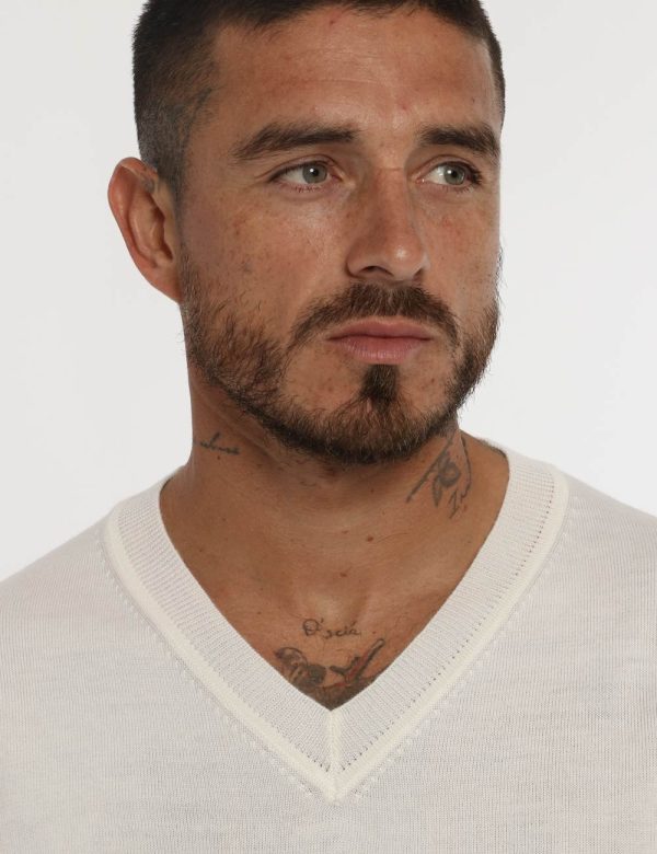 Maglione Antony Morato bianco - COMPOSIZIONE E VESTIBILITÀ:50% lana 50% acrilicoIl modello è alto 178 cm e indossa la taglia
