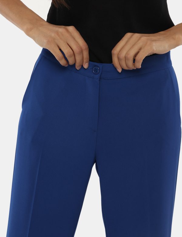 Pantalone Vougue in coordinato - 97% poliestere 3% elastanLa modella indossa la taglia S e la vestibilità del capo è regolar