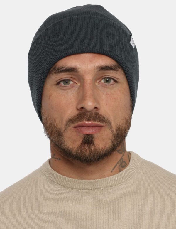 Cappello Concept83 grigio antracite - COMPOSIZIONE E VESTIBILITÀ:100% acrilicoCONSIGLI DI STILE:Cappello modello berretto in