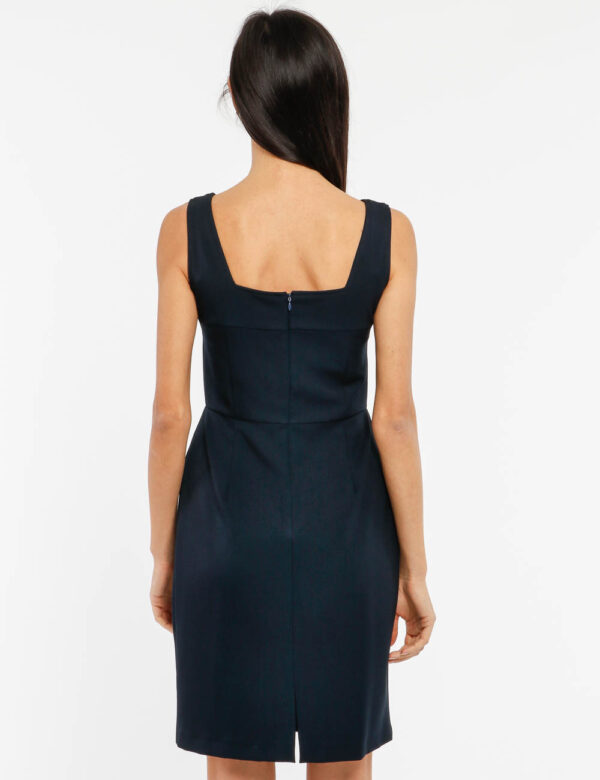 Vestito Vougue smanicato - 77% poliestere 17% viscosa 6% elastinaLa modella indossa la taglia S ed è alta 178 cm e la vestib