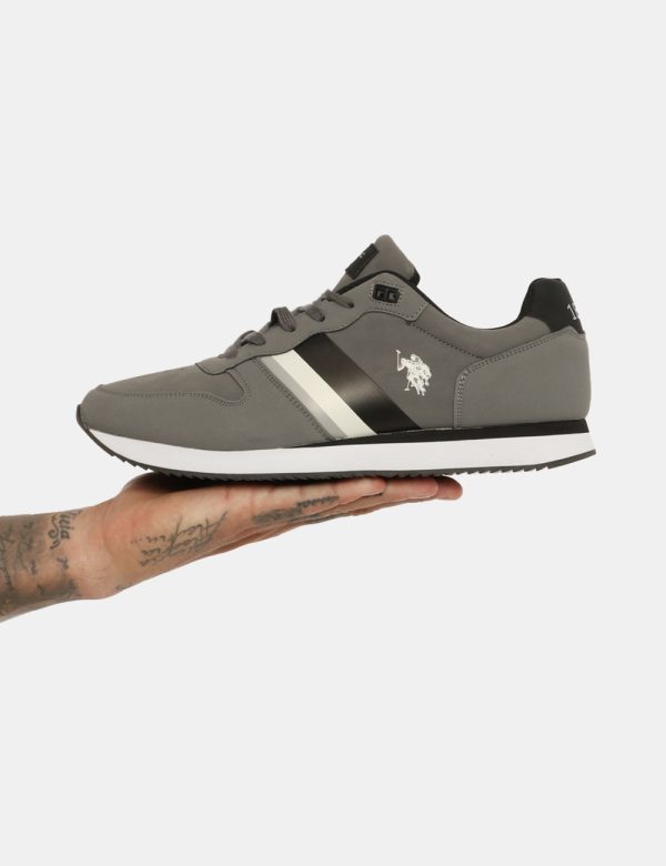 Scarpe Us Polo grigio/nero - COMPOSIZIONE E VESTIBILITÀ:Materiali tessili e altre materieIl modello calza il numero 44 e la