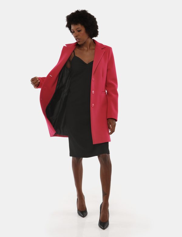 Cappotto Vougue con bottoni - 100% poliestereLa modella indossa la taglia S e la vestibilità è regolare. Spalle: 37 cm - Lun