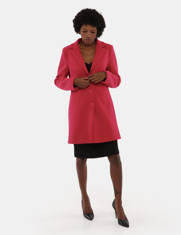Cappotto Vougue con bottoni - 100% poliestereLa modella indossa la taglia S e la vestibilità è regolare. Spalle: 37 cm - Lun