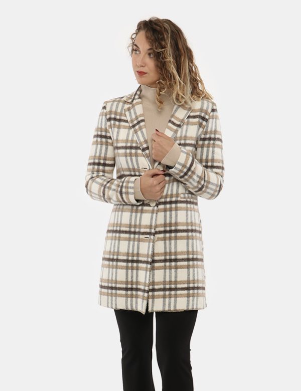 Cappotto Vogue a quadri - 100% poliestereLa modella indossa la taglia S e la vestibilità del capo è regolare. Spalle: 38cm