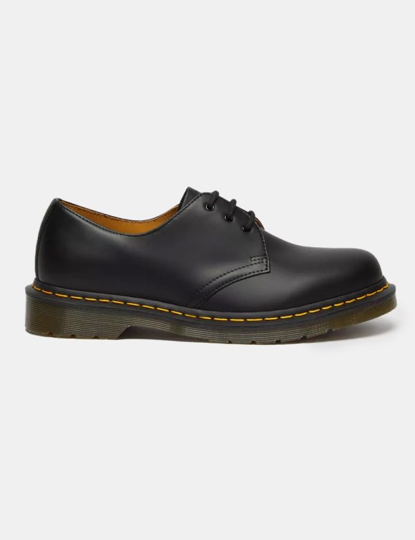 Scarpa Dr. Martens - COMPOSIZIONE E VESTIBILITÀ:Suola in gomma e tomaia in pelleLa calzata è regolare.CONSIGLI DI STILE:desc