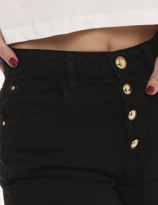 Short Yes Zee nero - COMPOSIZIONE E VESTIBILITÀ:100% cotoneLa modella è alta 170 cm e indossa la taglia 27 US. La vestibilit